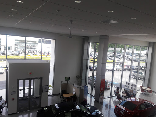 Toyota Dealer «Curry Toyota Of Connecticut», reviews and photos, 832 Straits Turnpike, Watertown, CT 06795, USA