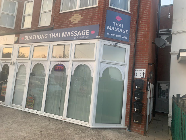Buathong thaimassage soton - Massage therapist