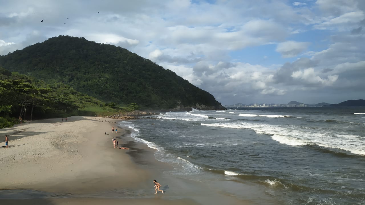 Foto von Strand Itaquitanduva mit sehr sauber Sauberkeitsgrad