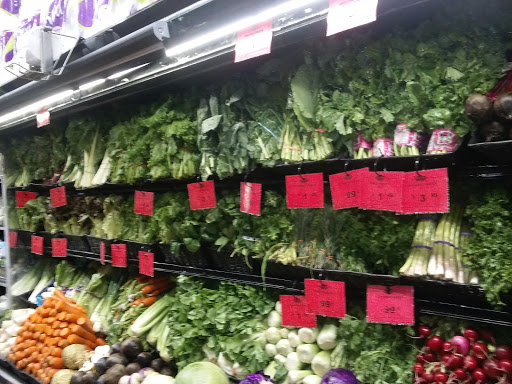 Supermarket «CHERRY VALLEY FARM SUPERMARKET», reviews and photos, 2016 21st Ave, Long Island City, NY 11105, USA