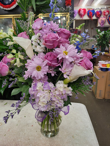 Clinton Floral, 6372 Coventry Way, Clinton, MD 20735, USA, 