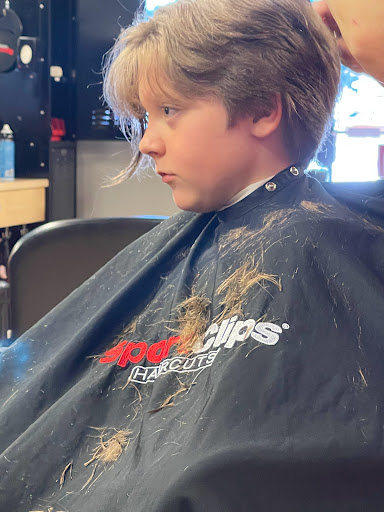 Hair Salon «Sport Clips Haircuts of Woodstock - Hwy 92 & Trickum», reviews and photos, 12186 GA-92 Suite #103, Woodstock, GA 30188, USA