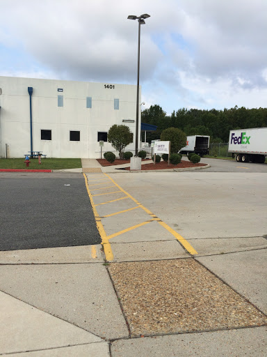 Mailing Service «FedEx Ground», reviews and photos, 1401 Kelland Dr, Chesapeake, VA 23320, USA