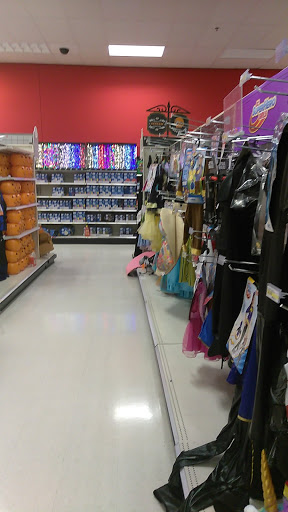 Department Store «Target», reviews and photos, 200 W Orangethorpe Ave, Fullerton, CA 92832, USA