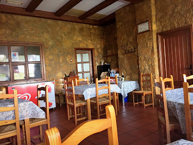Restaurante El Refugio Carr. de Zafra, 71, 06175 Salvatierra de los Barros, Badajoz, España