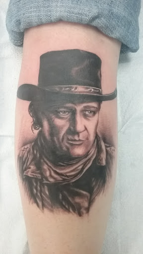 Tattoo Shop «Lucky Bella Tattoos», reviews and photos, 9805 Maumelle Blvd, North Little Rock, AR 72113, USA