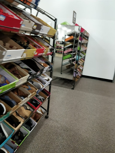 Shoe Store «DSW Designer Shoe Warehouse», reviews and photos, 6905 Mills Civic Pkwy, West Des Moines, IA 50266, USA