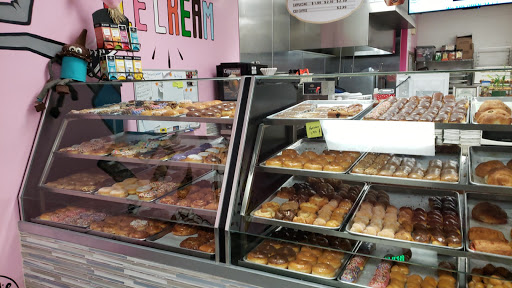 Donut Shop «Mimi’s Donuts & Ice Cream», reviews and photos, 4000 University Pkwy #4012, San Bernardino, CA 92407, USA