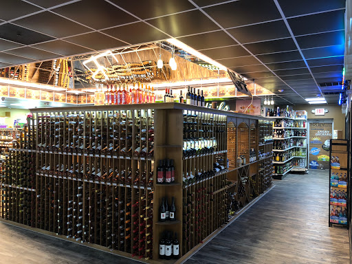 Liquor Store «Town Line Wine & Spirits», reviews and photos, 2430 Foxon Rd, North Branford, CT 06471, USA