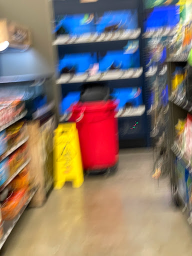 Pet Supply Store «Petco Animal Supplies», reviews and photos, 1945 W Palmetto St #250, Florence, SC 29501, USA