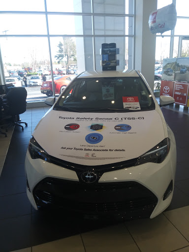 Car Dealer «Toyota of Newnan», reviews and photos, 2 Herring Rd, Newnan, GA 30265, USA