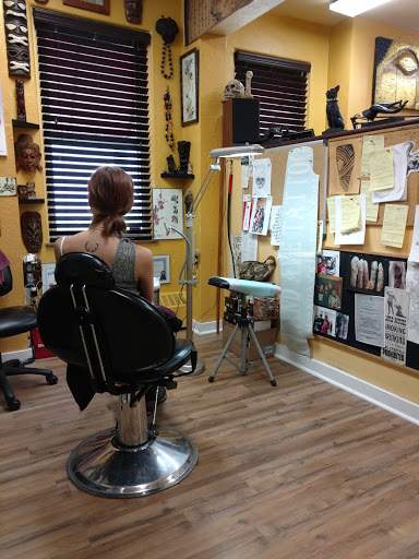 Tattoo Shop «Island Avenue Tattoo Co», reviews and photos, 715 Island Ave, McKees Rocks, PA 15136, USA