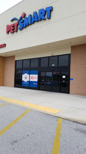 Pet Supply Store «PetSmart», reviews and photos, 181 Wilson Ave, Hanover, PA 17331, USA