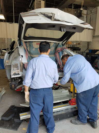 Auto Body Shop «Rosslyn Auto Body Co», reviews and photos, 6015 Farrington Ave, Alexandria, VA 22304, USA