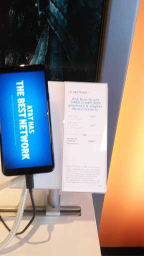 Cell Phone Store «AT&T Authorized Retailer», reviews and photos, 35354 E Michigan Ave, Wayne, MI 48184, USA