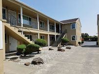 Rivas Landscaping, Landscape maintenance & Landscaping Services, Clean up & Mulching, Tree Trimming - Photo 6 - Car repair in , Oakland