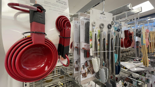 Clothing Store «Ross Dress for Less», reviews and photos, 12115 Biscayne Blvd, North Miami, FL 33181, USA