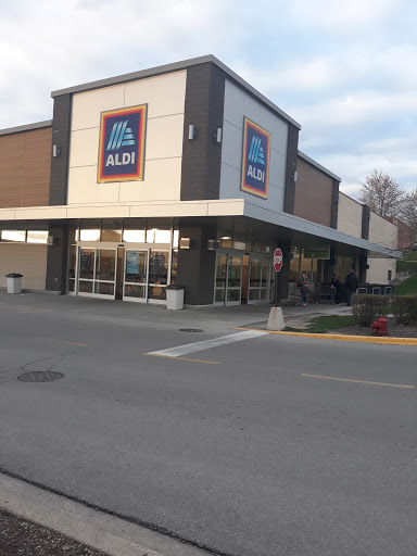 Supermarket «ALDI», reviews and photos, 6520 W Fullerton Ave, Chicago, IL 60707, USA