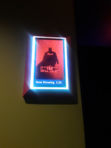 Movie Theater «Regal Cinemas Majestic 20 & IMAX», reviews and photos, 900 Ellsworth Dr, Silver Spring, MD 20910, USA