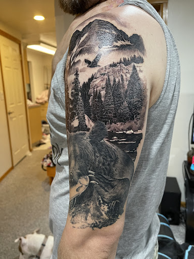 Tattoo Shop «Love N Hate Elite Tattoo Studio», reviews and photos, 2370 W Alameda Ave, Denver, CO 80223, USA