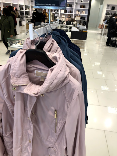 Fashion Accessories Store «Michael Kors», reviews and photos, 20-A Killingworth Turnpike #430, Clinton, CT 06413, USA
