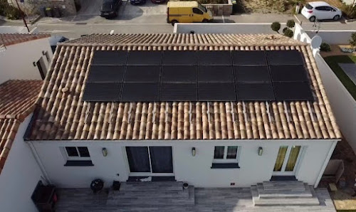 Fournisseur d'équipements d'énergie solaire Installateur de panneaux photovoltaïques - JLL Montady