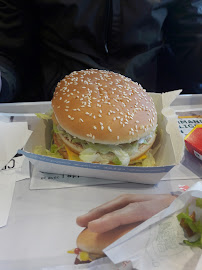 Cheeseburger du Restauration rapide McDonald's à Annecy - n°12