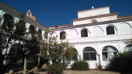Casa Formacion y Espiritualidad - Movimiento Cultural Cristiano C. Espíritu Santo, 34, 41390 Guadalcanal, Sevilla, España