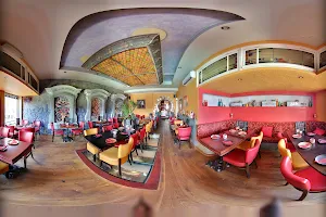 Restaurant Gaudi's image