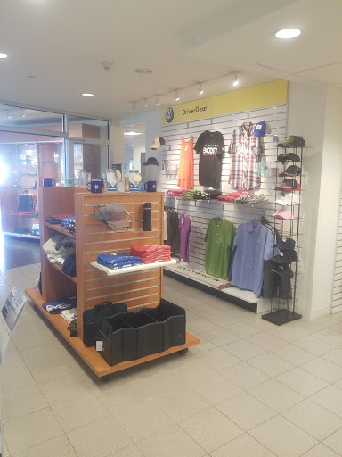 Volkswagen Dealer «North Penn VW-Mazda», reviews and photos, 165 Bethlehem Pike, Colmar, PA 18915, USA