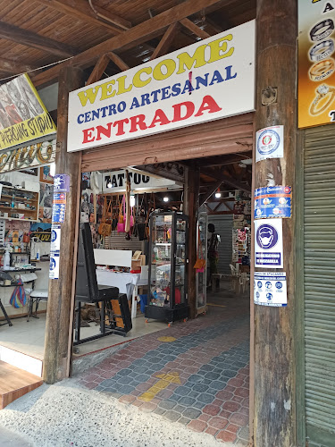 Opiniones de Mercado Artesanal en Atacames - Tienda