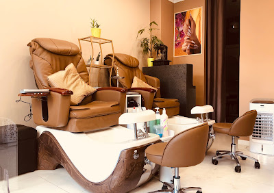 LINH Nails à Paris