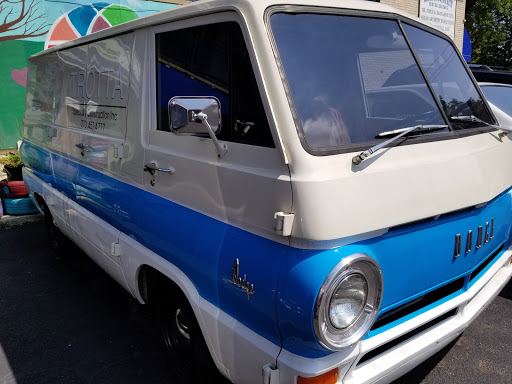 Auto Repair Shop «Fairlane Automotive», reviews and photos, 8120 W Oakton St, Niles, IL 60714, USA