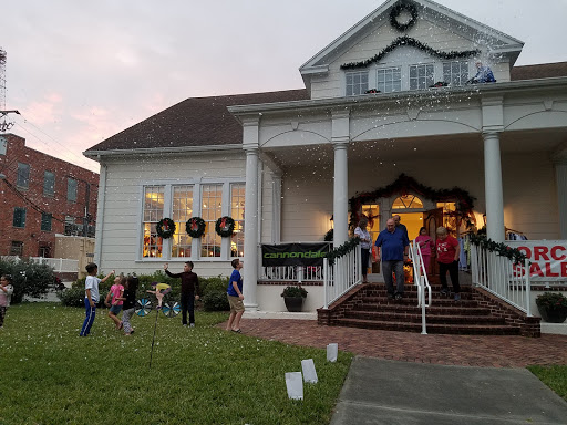 Sporting Goods Store «Flint Creek Outfitters», reviews and photos, 14129 7th St, Dade City, FL 33525, USA