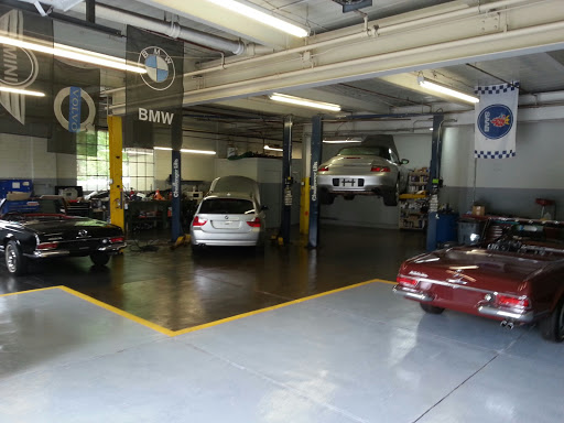 Auto Repair Shop «Beverly Farms Motors LLC», reviews and photos, 715 Hale St, Beverly, MA 01915, USA