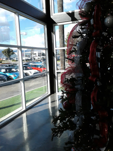 Car Dealer «MINI of Ontario», reviews and photos, 1251 Auto Center Dr, Ontario, CA 91761, USA