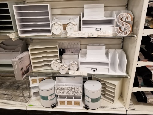 Department Store «HomeGoods», reviews and photos, 431 N Main St, East Longmeadow, MA 01028, USA