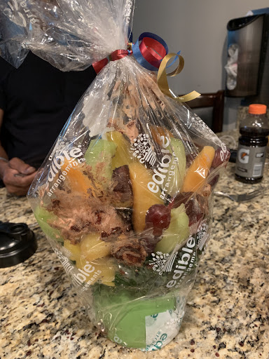 Gift Shop «Edible Arrangements», reviews and photos, 95 Barnes Rd, Wallingford, CT 06492, USA