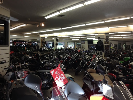 Motorcycle Dealer «Waynesville Cycle Center», reviews and photos, 18999 Great Smoky Mountains Expy, Waynesville, NC 28786, USA