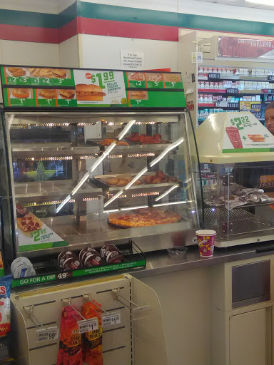 Convenience Store «7-Eleven», reviews and photos, 2489 Lapeer Rd, Auburn Hills, MI 48326, USA