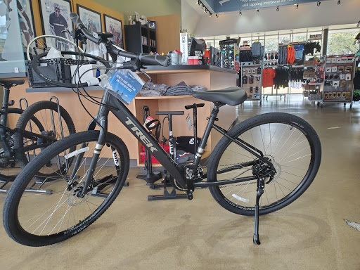 Bicycle Store «Bike Barn - Westchase», reviews and photos, 11105 Westheimer Rd, Houston, TX 77042, USA