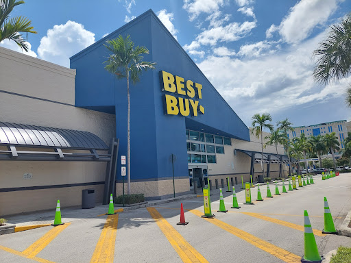 Best Buy, 21035 Biscayne Blvd, Aventura, FL 33180, USA, 