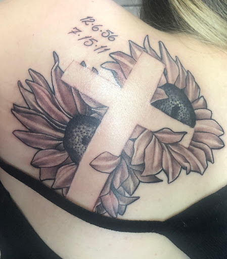 Tattoo Shop «Infamous Tattoos», reviews and photos, 5330 Old National Hwy, College Park, GA 30349, USA