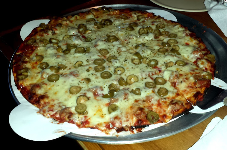 Best Thin Crust pizza place in Palatine - The 