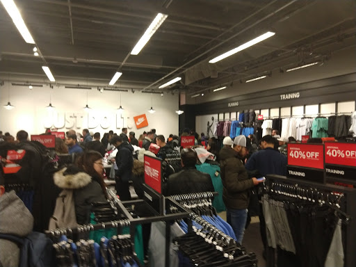 Sportswear Store «Nike Factory Store», reviews and photos, 300 Artisan Way, Somerville, MA 02145, USA