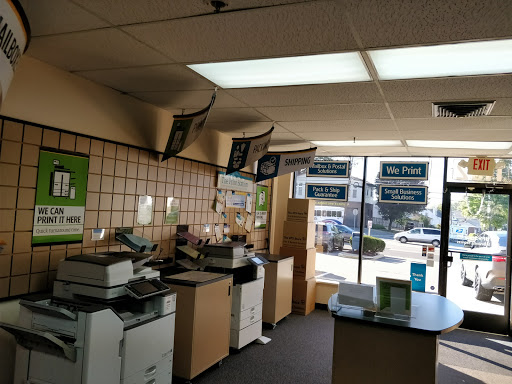 Shipping and Mailing Service «The UPS Store», reviews and photos, 1162 St George Ave, Avenel, NJ 07001, USA