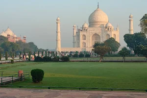 Tour Guide Agra image