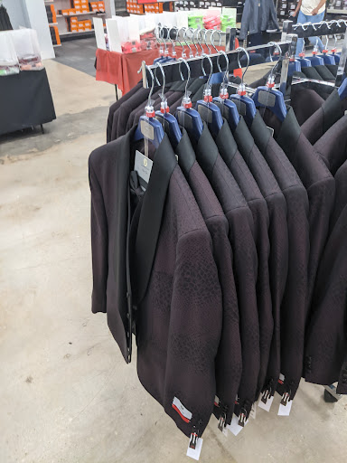 Clothing Store «K&G Fashion Superstore», reviews and photos, 7786 Riverdale Rd, New Carrollton, MD 20784, USA