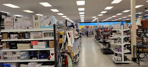 Clothing Store «Ross Dress for Less», reviews and photos, 380 Marketplace Blvd, Hamilton Township, NJ 08691, USA