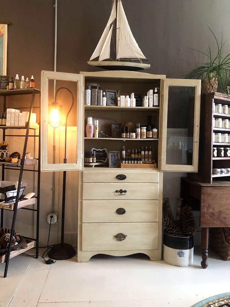 The Back Porch Salon 51534